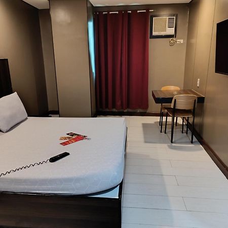 Hotel Sogo Quirino Маніла Екстер'єр фото